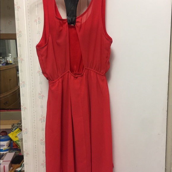 Gorgeous tangerine 🍊 orangey red colored dress - Picture 4 of 6